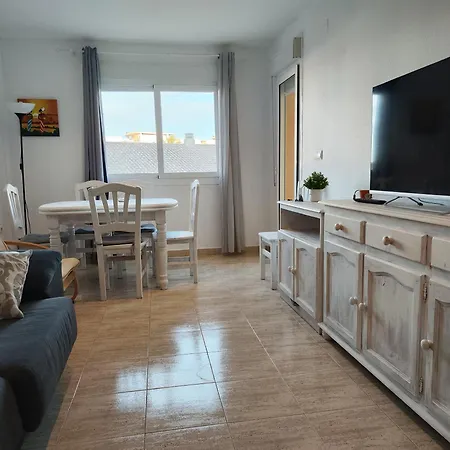 San Fernando En Primera Linea Del Mar Oliva